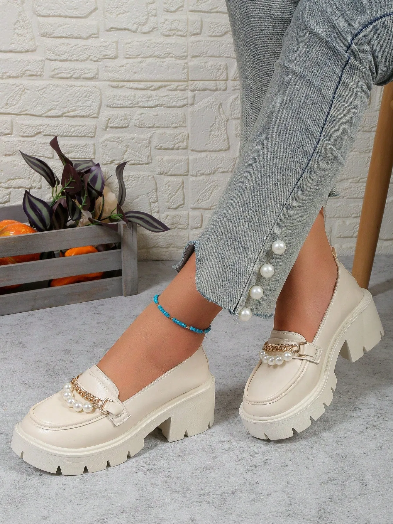 Wedge High Heel Shoes with Thick Sole and Black Color for Work